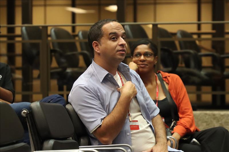 Edilson da Silva Cruz, diretor da EMEF Virgílio de Melo Franco